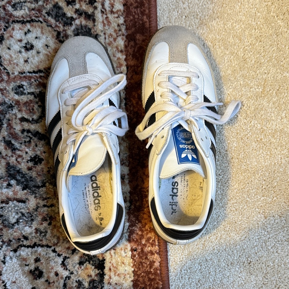 Adidas classic Sambas
